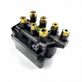 Блок клапанов пневмоподвески AirBagit для BMW 6-er G32 (2017-2021)